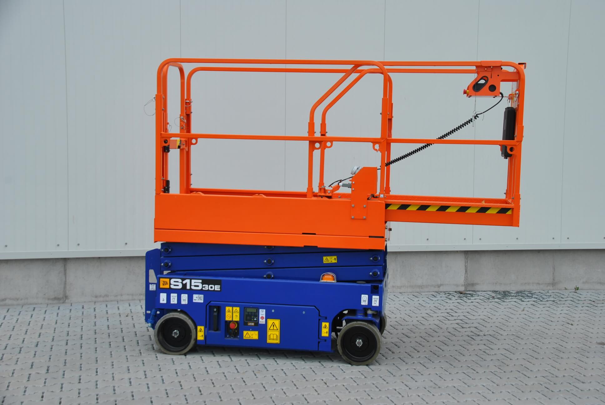 SE7-77 Scheren-Arbeitsbühnen