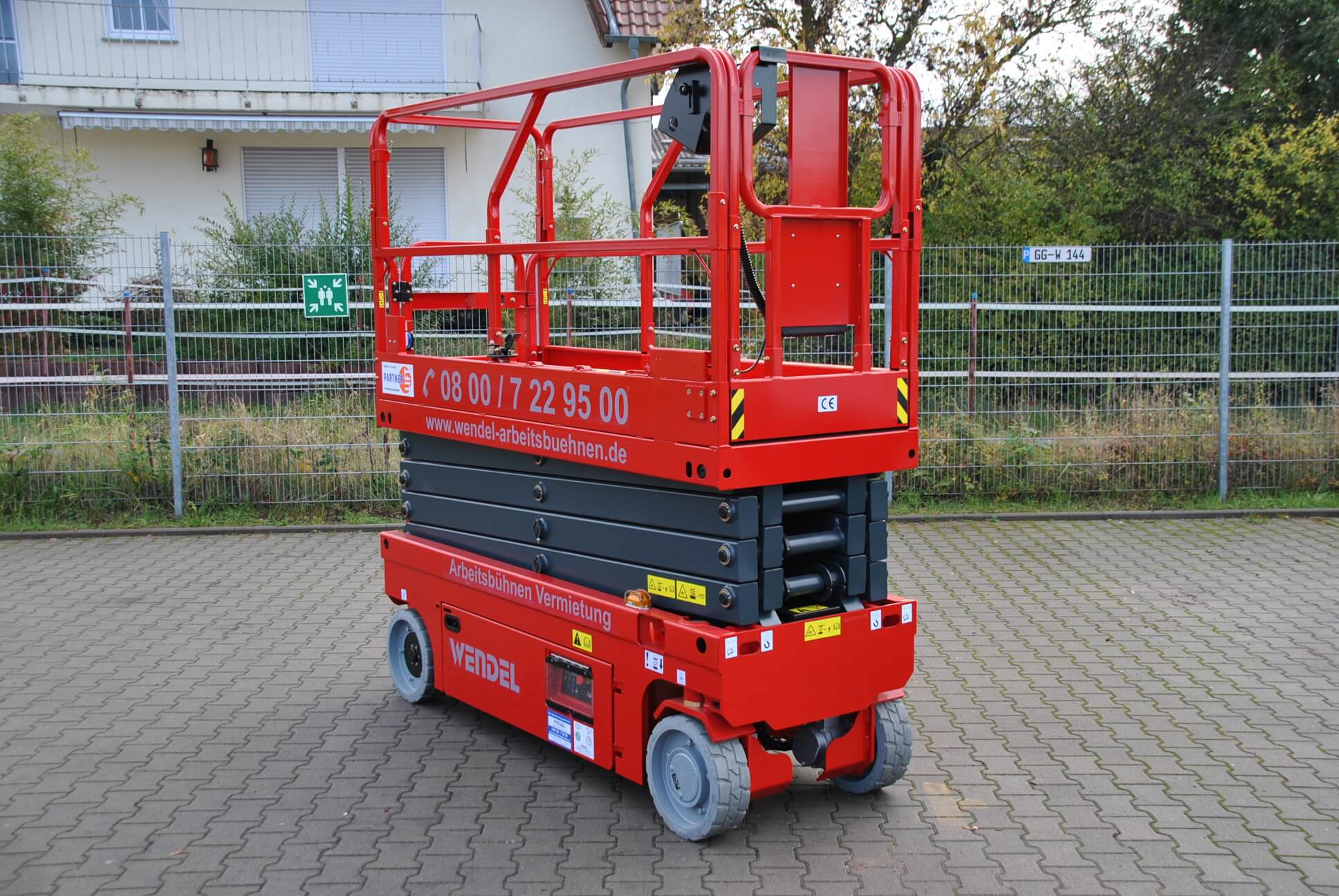 SE10-81 Scheren-Arbeitsbühne