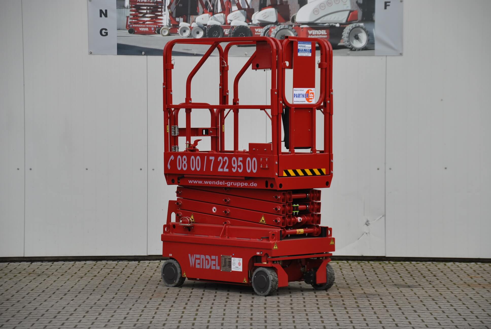 SE7-76 Scheren-Arbeitsbühne